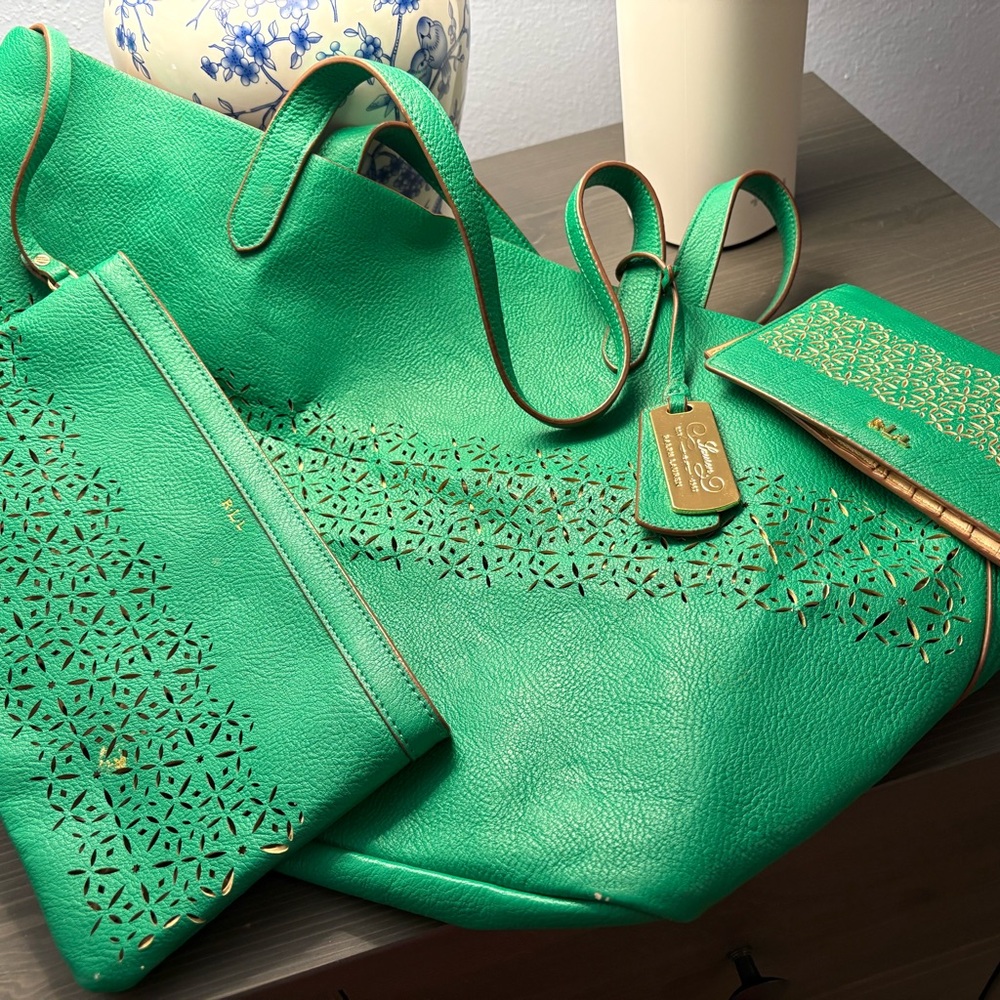 Lauren Ralph Lauren Vibrant Green Shoulder Bag - Picture 6 of 9